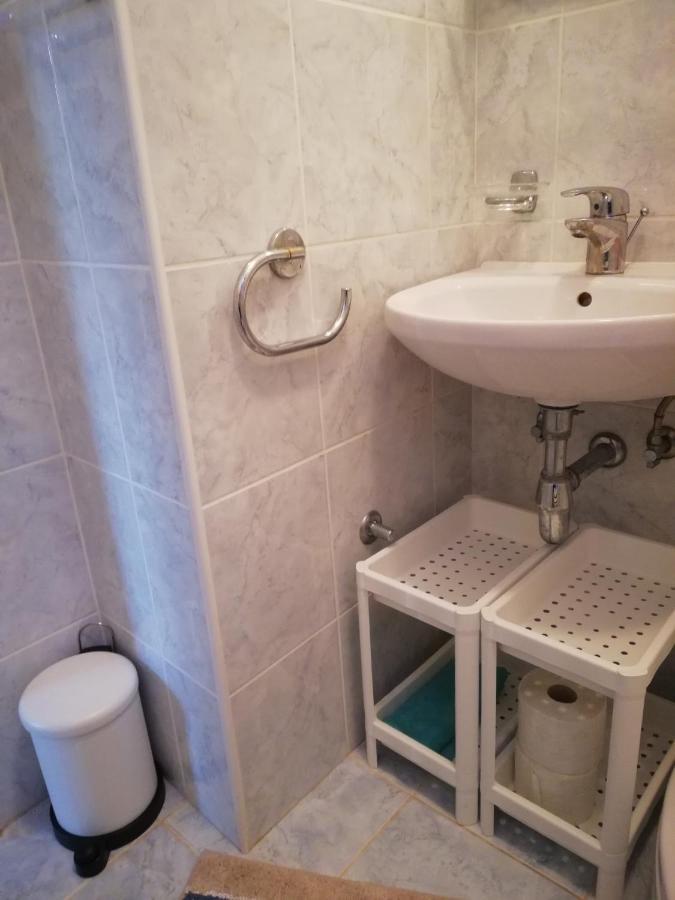 Apartment Basic Petrcane Eksteriør billede